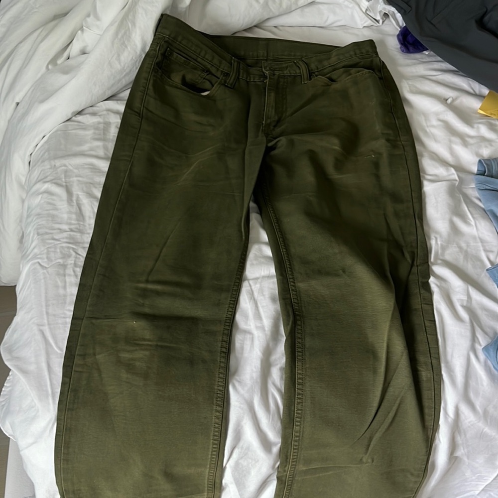 Mens Levi Pants. In amazing condition, worn once